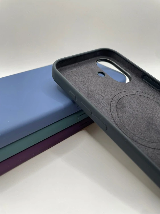 Silikonový kryt pro iPhone 16 s MagSafe - denim